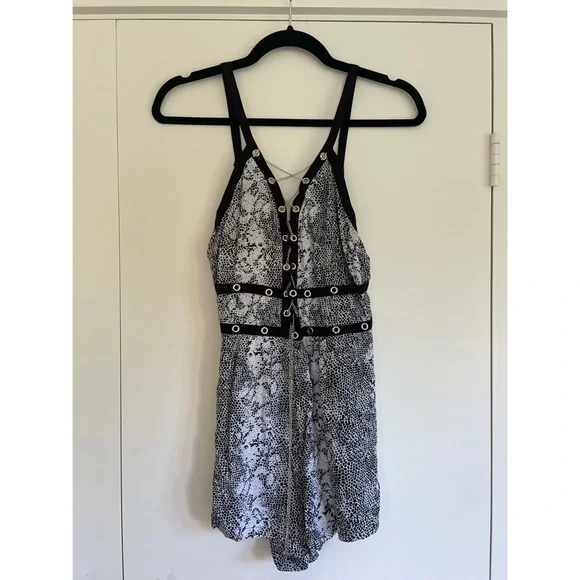 LF Black and White Strappy Jumpsuit - Picture 3 of 3